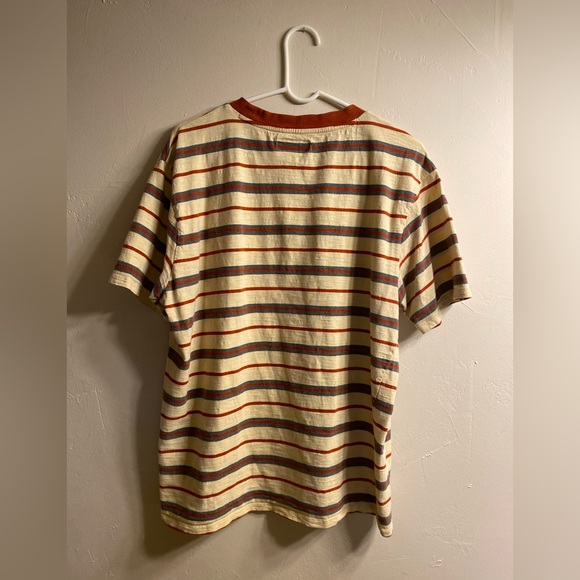 Guess Originals 90’s T-Shirt Size Medium - Picture 2 of 3